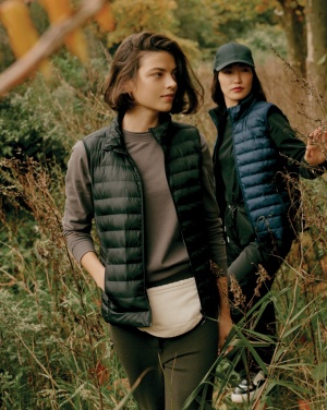 Logotrade Geschäftsgeschenke das Foto: Iqoniq Meru Damen Bodywarmer aus recyceltem Polyester