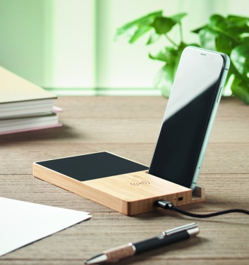 Logotrade Werbegeschenke das Foto: Ladestation mit Tassenwärmer