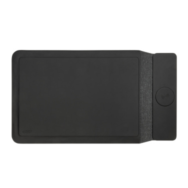 Logotrade Werbeartikel das Foto: Swiss Peak magnet. 15,6" Laptop-Sleeve mit 15W Ladefunktion