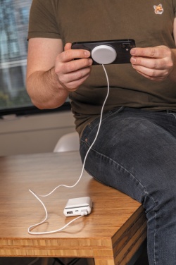 Logotrade promotional item image of: 5W magnetic wireless charger