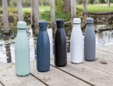 Logotrade promotional giveaways photo of: Solid colour vacuum stainless steel bottle 500 ml