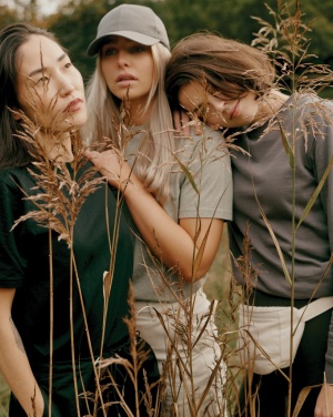 Logo trade promotional merchandise image of: Iqoniq Sierra lightweight recycled cotton t-shirt