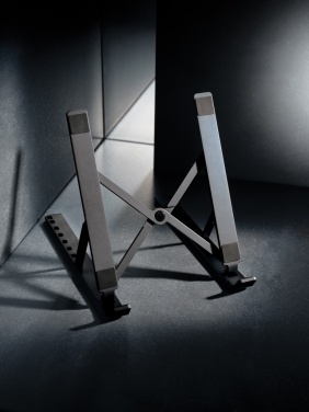 Logotrade firmakingid pilt: Terra RCS taaskasutatud alumiiniumist universaalne sülearvuti/tahvelarvuti alus