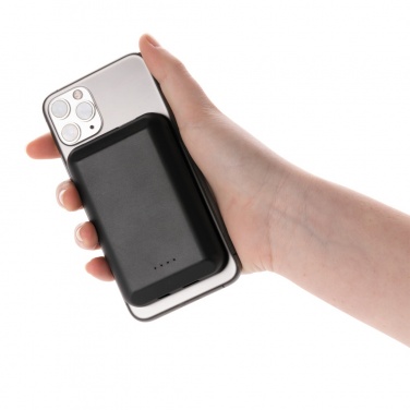 Logotrade ärikingi foto: Magnetiline 5000 mAh 5W juhtmevaba akupank