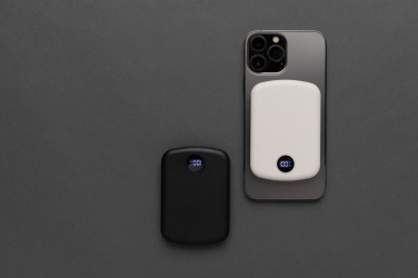 Logo trade reklaamtoote pilt: MagBoost RCS taaskasutatud plastist 5000 mah magnetjõupank