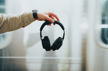 Logo trade ärikingid foto: Irvine RCS taaskasutatud ja parandatavad ANC juhtmevabad kõrvaklapid