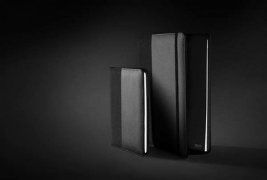 Logotrade firmakingituse foto: Swiss Peak Script AWARE™ A4 portfell