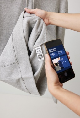 Logo trade ärikingi pilt: Iqoniq Torres taaskasutatud puuvillast kapuutsiga pusa