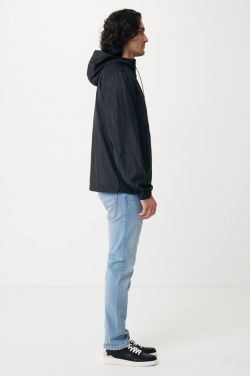 Logotrade firmakingid pilt: Iqoniq Logani taaskasutatud polüestrist tuulejope