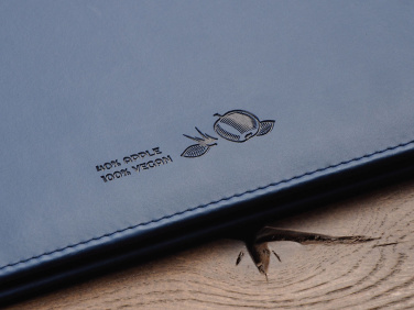 Logotrade reklaamkingituse foto: Diplomi kate 152317