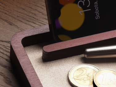 Logo trade ärikingi pilt: Puidust lauakorraldaja 1818121