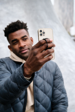 Logotrade ärikingituse foto: Terra Magnetic RCS rplastist magnetiline telefonihoidik koos rõngaga