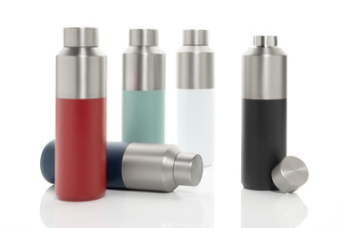 Logotrade firmakingituse foto: Fluid RCS sertifikaadiga taaskasutatud terasest veepudel 600ml