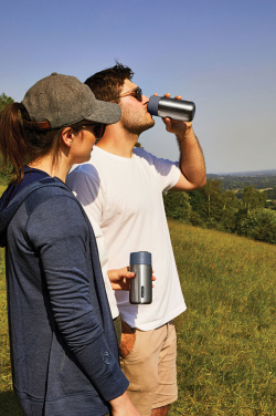 Logotrade ärikingi foto: Black+Blumi lekkekindel reisitass roostevabast terasest