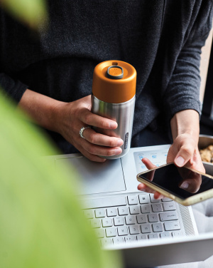 Logo trade ärikingituse pilt: Black+Blumi lekkekindel reisitass roostevabast terasest