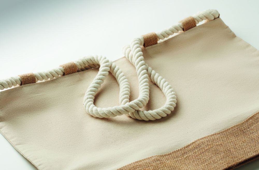 Logo trade meened foto: MAKENKE purjeriidest rannakott