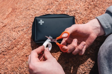 Logotrade mainoslahja ja liikelahja kuva: Ensiapusetti RCS nubuck PU-materiaalista