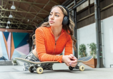 Logo trade mainoslahja kuva: Urban Vitamin Cupertino RCS ANC kuulokkeet