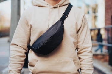 Logo trade liikelahjat mainoslahjat kuva: Crescent AWARE™ RPET puolikuun muotoinen crossbody -laukku