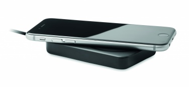Logotrade mainoslahjat ja liikelahjat tuotekuva: Magneettinen langaton laturi 15W, 5000 mAh