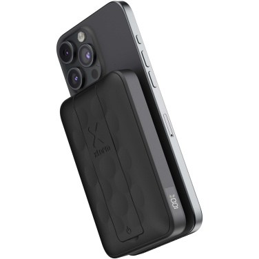 Logotrade mainoslahja tuotekuva: Xtorm FS5W101 10 000 mAh:n magneettinen langaton varavirtalähde
