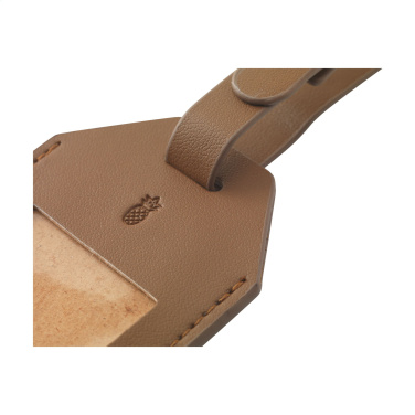 Logotrade mainoslahjat kuva: Vegaaninen ananasnahkainen matkalaukkumerkki