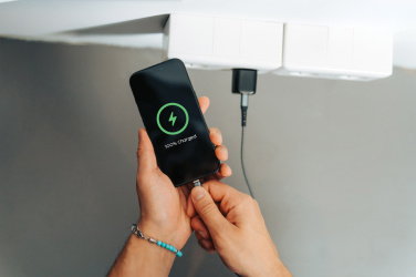 Logotrade liikelahja mainoslahja kuva: Urban Vitamin Monterey RCS 20W GAN laturi