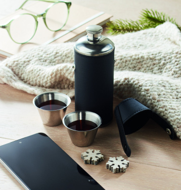 Logotrade mainoslahja ja liikelahja kuva: Taskumatti shottikupeilla