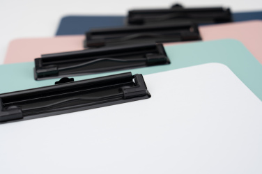 Logo trade mainoslahjat tuotekuva: Kirjoitusalusta klipsillä