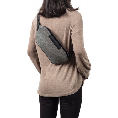 Logotrade reklaminės dovanos nuotrauka: Krepšys per petį Urban Bumbag