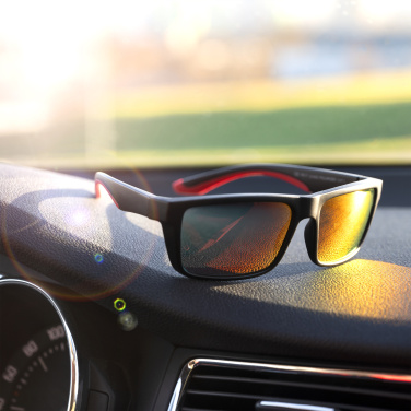 Logotrade ziemassvētku dāvanas foto: Saulesbrilles IRAVADI Schwarzwolf