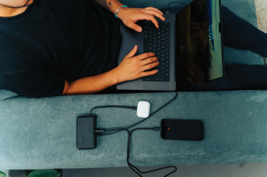 Logotrade Ideja dāvanas foto: Urban Vitamin Eureka hibrīds GANcharger 10000mah powerbank65W