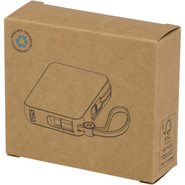 Logotrade ziemassvētku dāvanas foto: Acrux 10.000 mAh 35W planšetdatora pārnēsājamais akumulators ar iebūvētu C tipa kabeli - izgatavots no pārstrādātas plastmasas