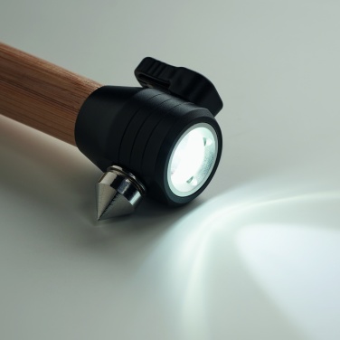 Логотрейд бизнес-подарки картинка: Фонарь 3-в-1 из бамбука с аварийным молотком и резаком для ремня безопасности