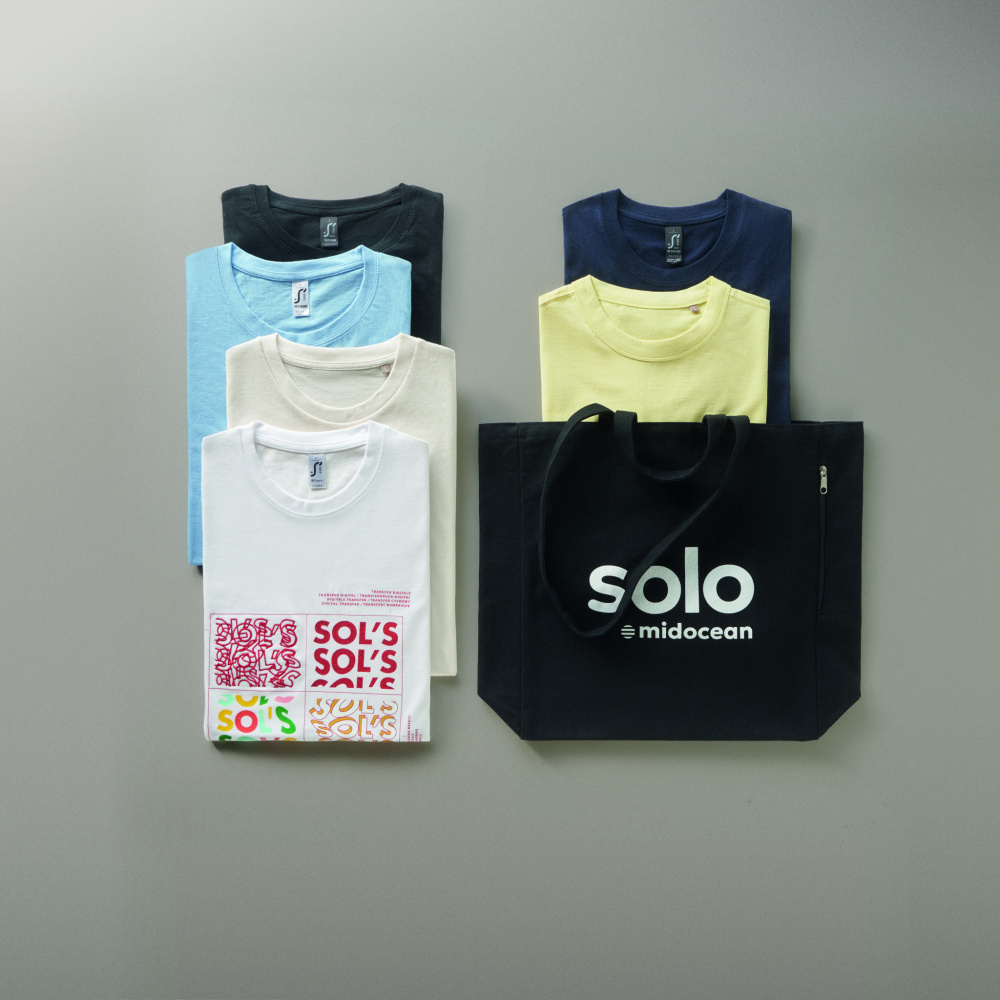 Лого трейд pекламные подарки фото: The SOL'S T-shirt sample kit.