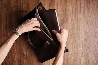 Logotrade presentreklam bild: VINGA Hunton brief